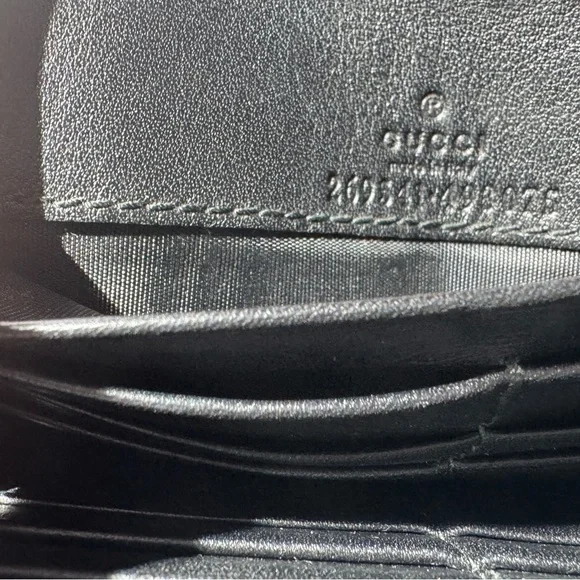 Gucci Chain Wallet - Picture 3 of 7